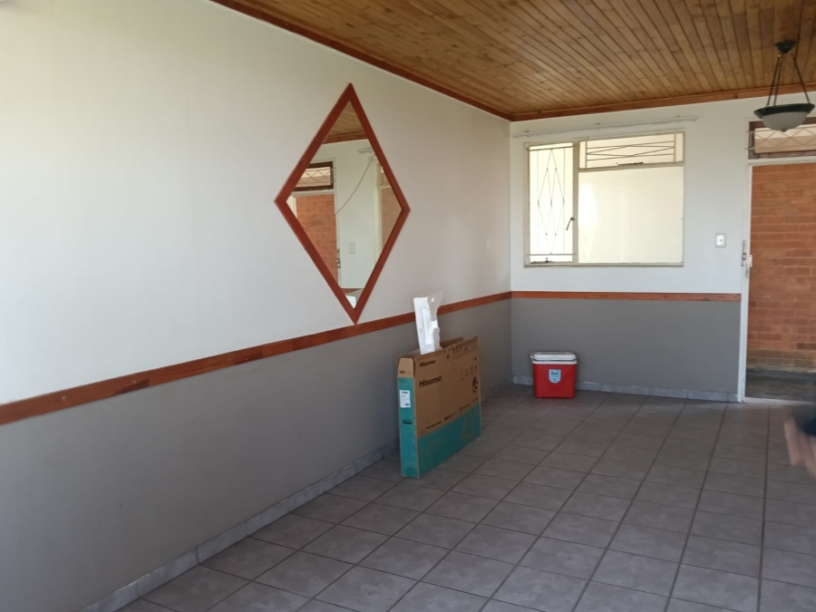 To Let 1 Bedroom Property for Rent in Navalsig Free State